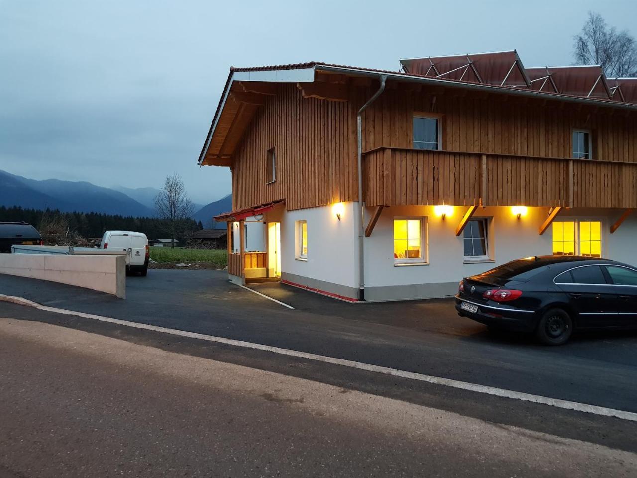 רויטה Gaestehaus Am Hahnenkamm מראה חיצוני תמונה